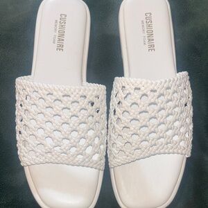 Cushionaire Temptest Sandal